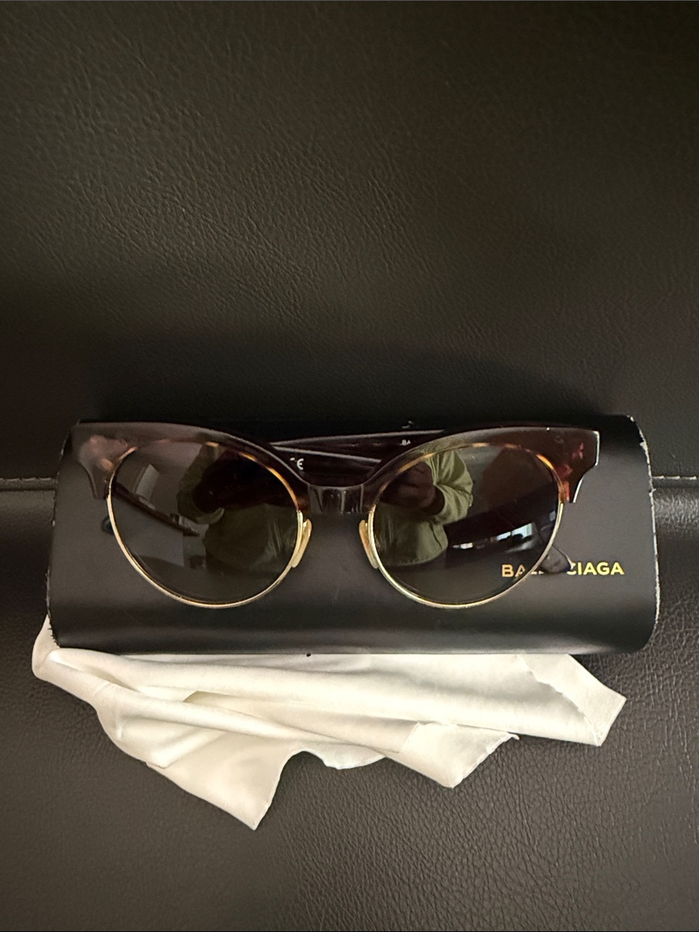 Balenciaga Women's BA 128 Sunglasses
Tortoiseshell Gold Cat Eye COA 51-19-140 - Picture 3 of 16